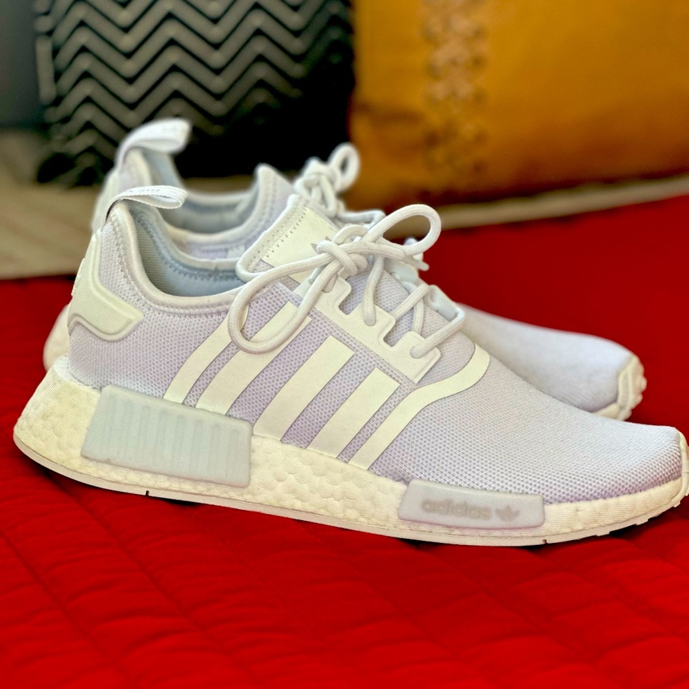 White Primeblue Adidas Sneaker